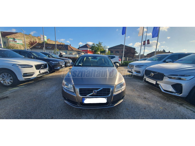 VOLVO S80 2.5 T Momentum Geartronic