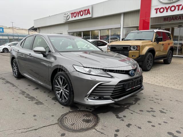 TOYOTA CAMRY 2.5 Hybrid Executive VIP CVT