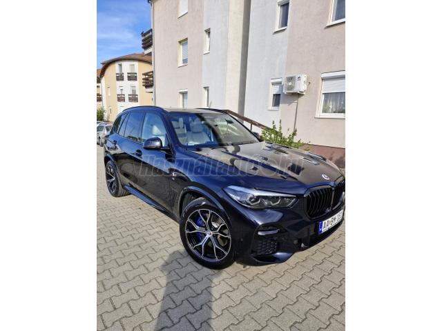 BMW X5 xDrive30d (Automata) HUD/PANORÁMA/M csom GARANCIÁLIS 2027 07-ig/ magyar . wallisba vásárolt