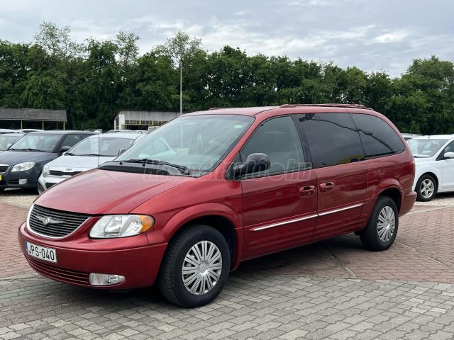 CHRYSLER TOWN & COUNTRY 
