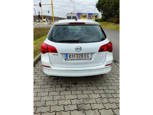 OPEL ASTRA J Sports Tourer 1.6 T Active