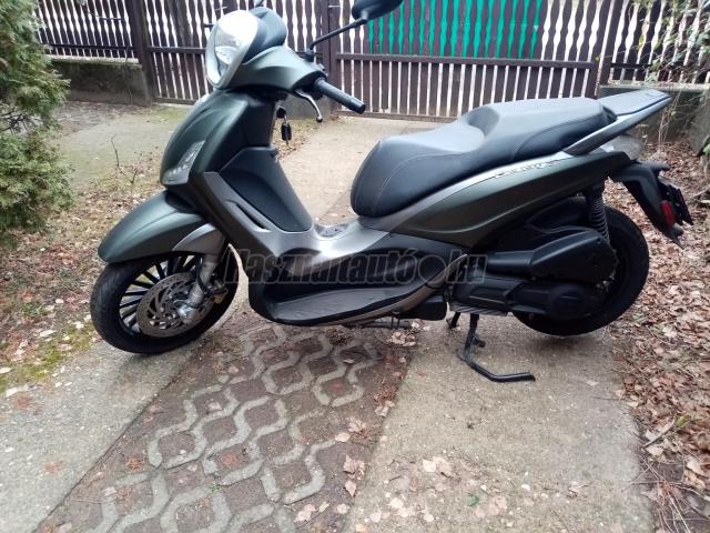 PIAGGIO BEVERLY 300 S 4t injection