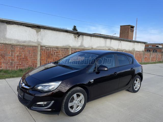 OPEL ASTRA J 1.6 Selection