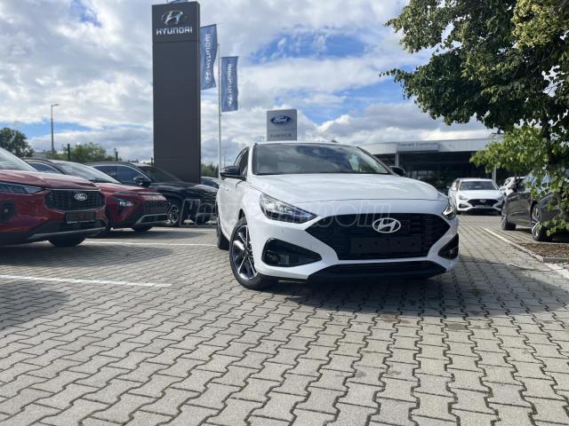 HYUNDAI I30 1.5 T-GDI MHEV PRIME FASTBACK KÉSZLETRŐL TÖBB SZÍNBEN