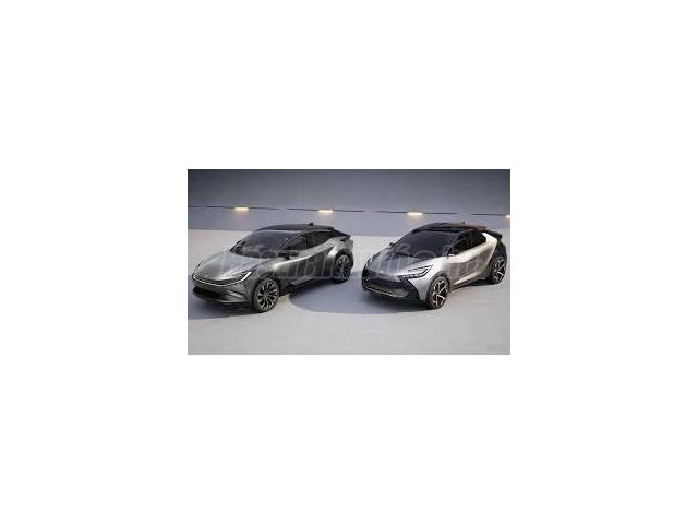 TOYOTA C-HR 2.0 Hybrid GR Sport Tech Premier Edition e-CVT AWD hajtás Azonnal készletről!