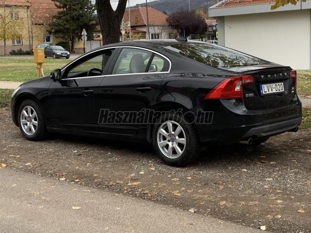 VOLVO S60 3.0 T6 AWD Summum Geartronic T6 AWD