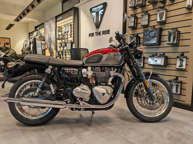 TRIUMPH BONNEVILLE T120 ABS AZONNAL