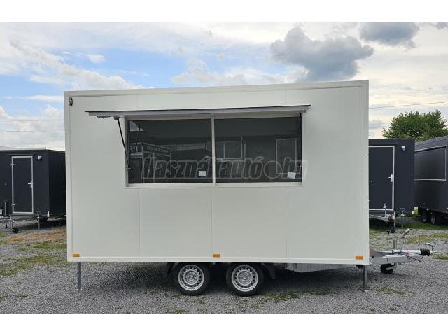 EGYEDI Új-Food Trailer - Büfékocsi -4 m-2750kg- Ablakos