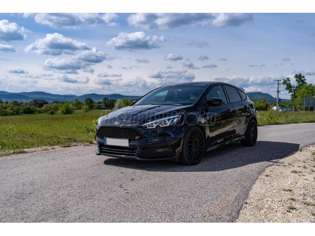 FORD FOCUS 2.0 EcoBoost ST2 Powershift S S