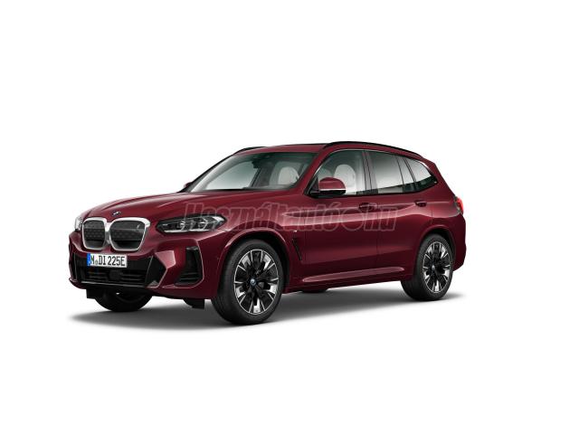 BMW IX3 DEMO-AJÁNDÉK TÉLIKERK SZETTEL