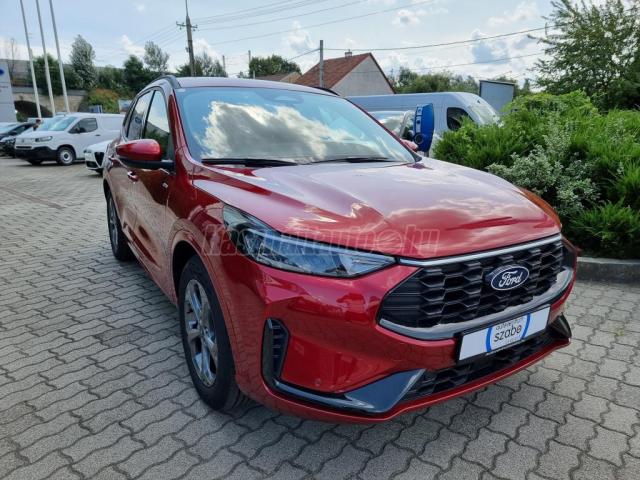 FORD KUGA ST-LINE 1.5L ECOBOOST 150 M6 Metálfényezéssel | Készleten