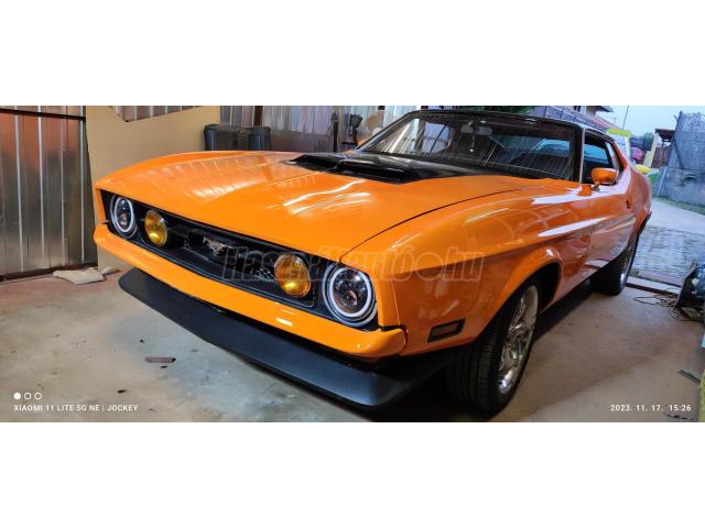 FORD MUSTANG fastback