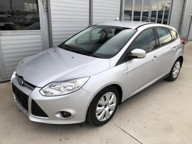 FORD FOCUS 1.6 Ti-VCT Ambiente