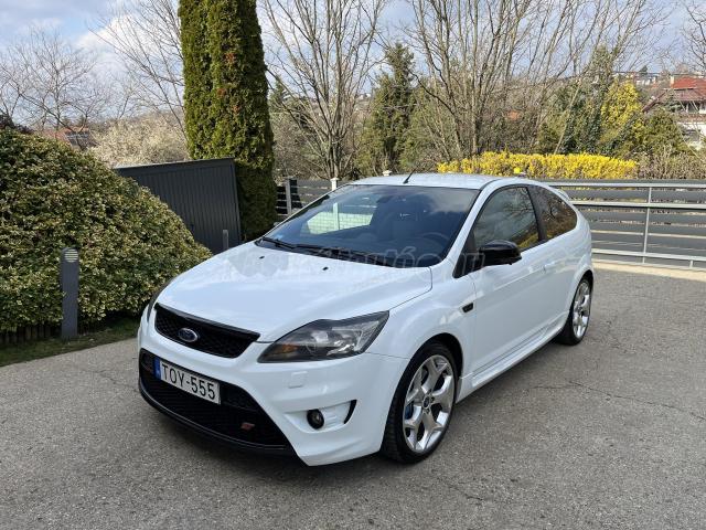 FORD FOCUS ST 2.5 T