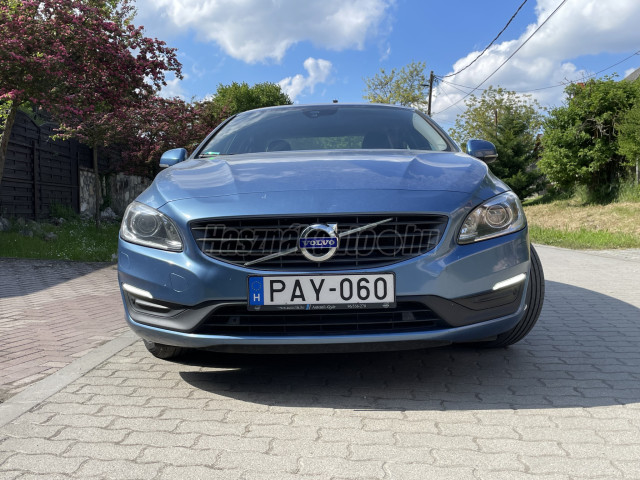 VOLVO S60 2.0 D [D3] Kinetic