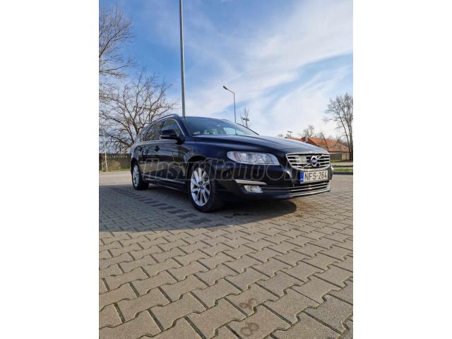 VOLVO V70 2.0 D [D4] Dynamic Edition Summum Geartronic